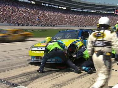 NASCAR Pit Lane Over the Wall Cam